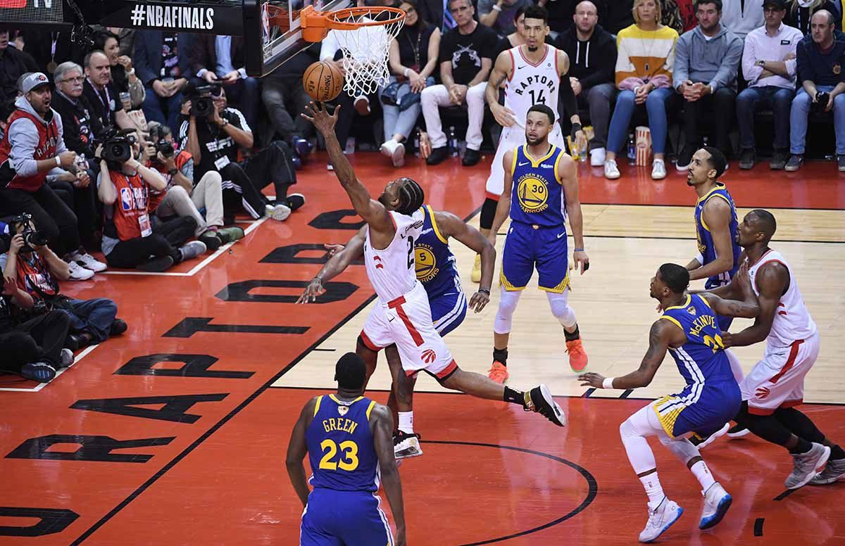 视频直播NBA猛龙VS勇士，用Golang写一场永不掉线的代码球赛