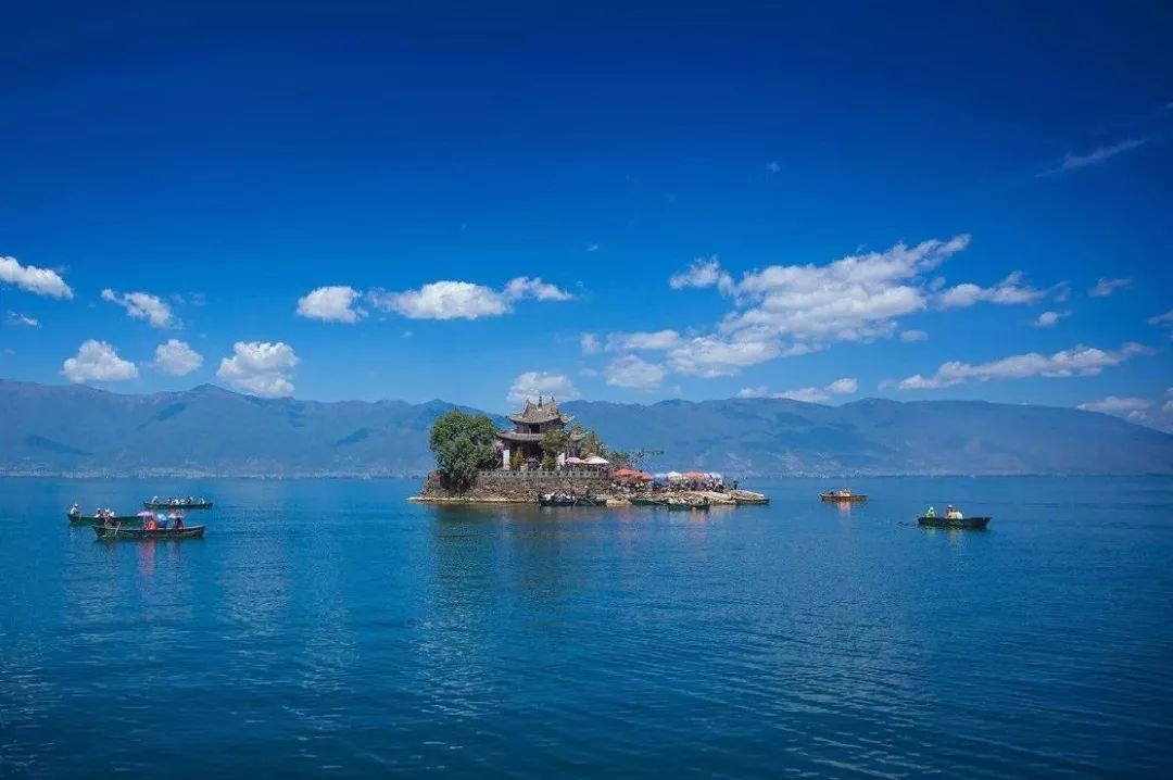 杭州vs大理风景视频直播，我盯着屏幕看了三天，发现这两个地方根本不在一个次元